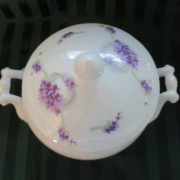 Vintage Floral Large Covered Serving Piece/Platter - Picture 5 of 12